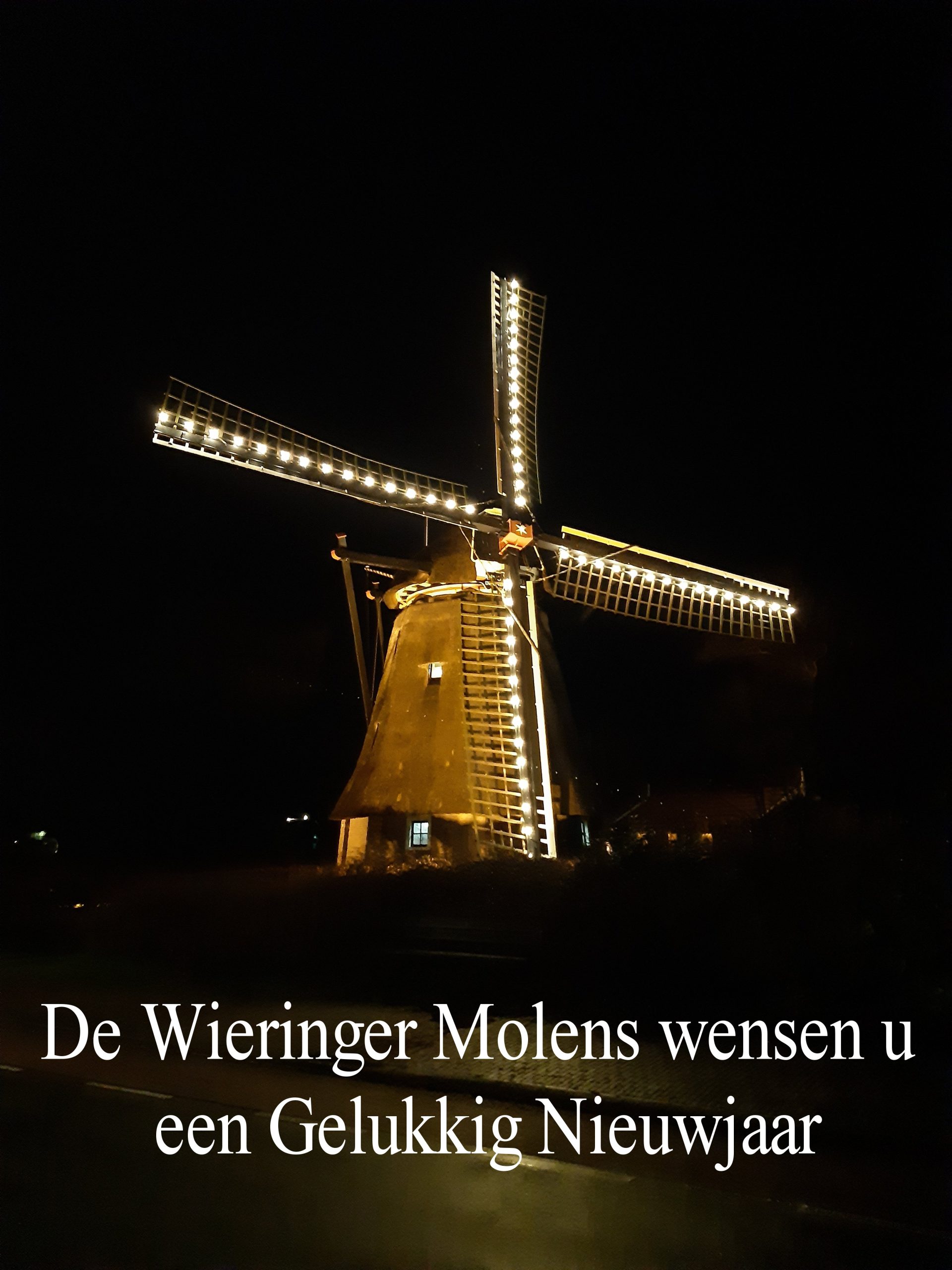 Molens in kerstverlichting
